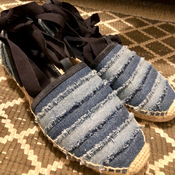 Jimmy Choo Shoes - Jimmy Choo Tie-Up Espadrilles Two-Toned Blue 37.5